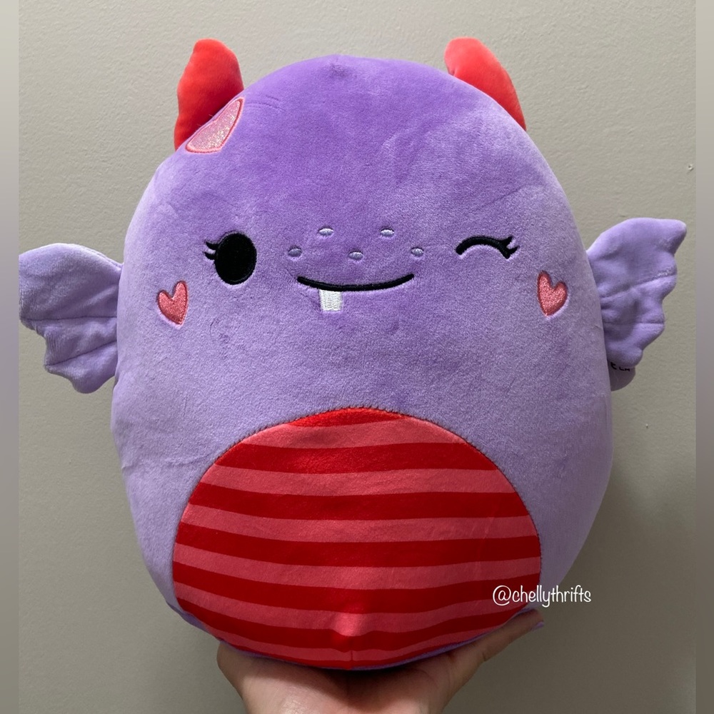 Squishmallow Atwater 12 *VALENTINES DAY EDITION
